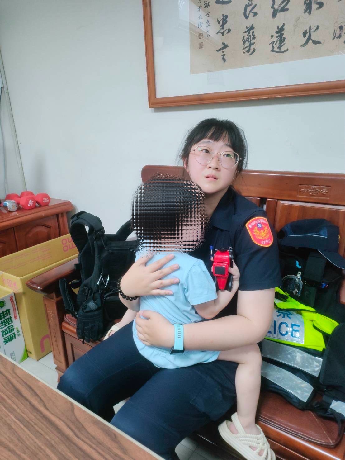 夏日祭女童走失 北投警化身保姆助團圓