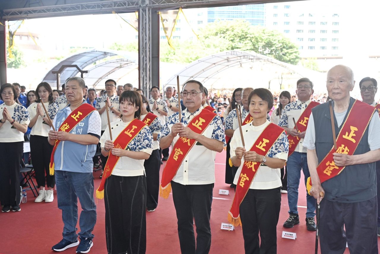新北客家義民爺祭挑擔奉飯 侯友宜：推動客家文化「義起挺新北」
