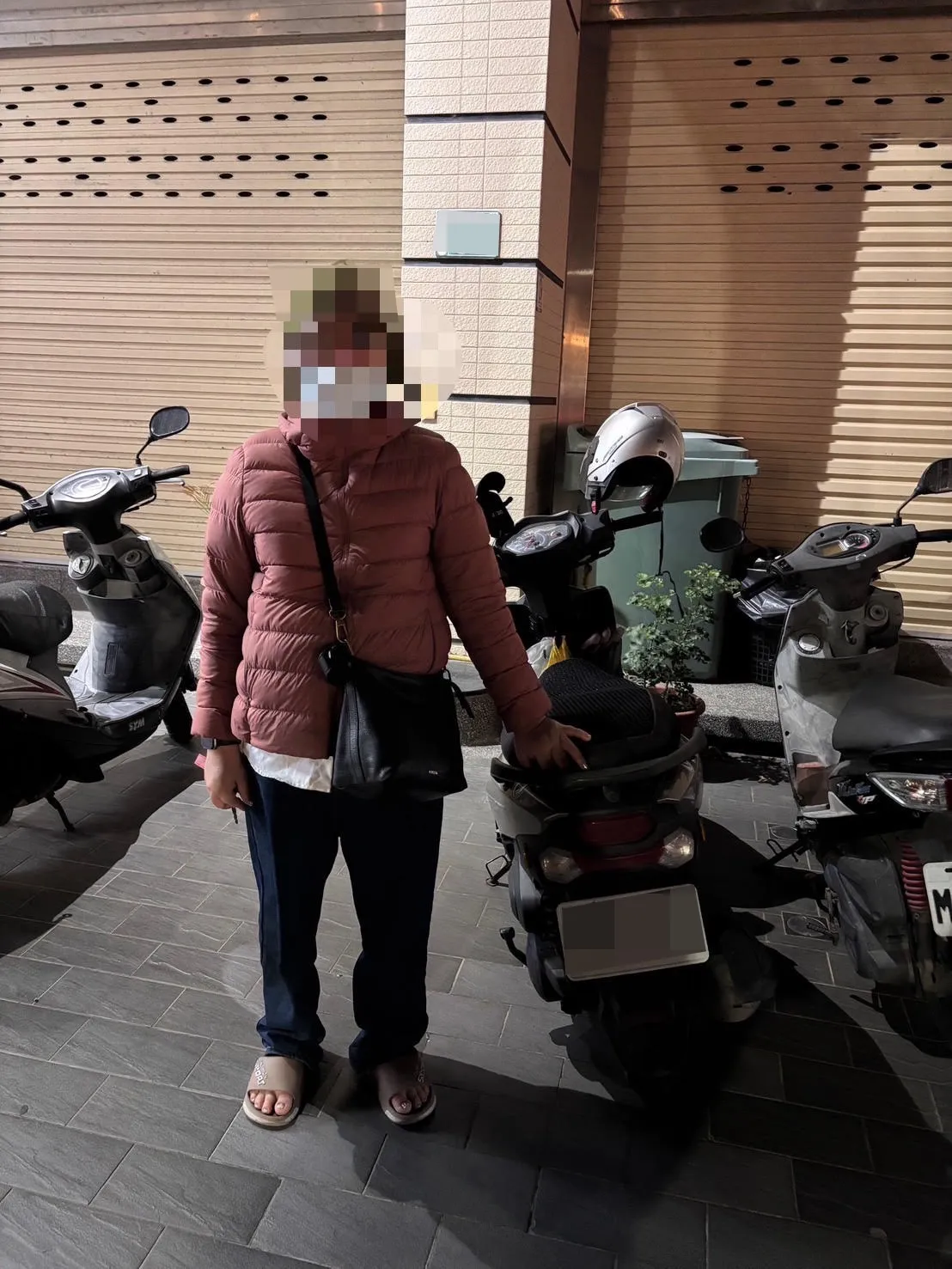 【燈會人潮多找不到車 布袋警地毯式搜尋助返家】 圖1
