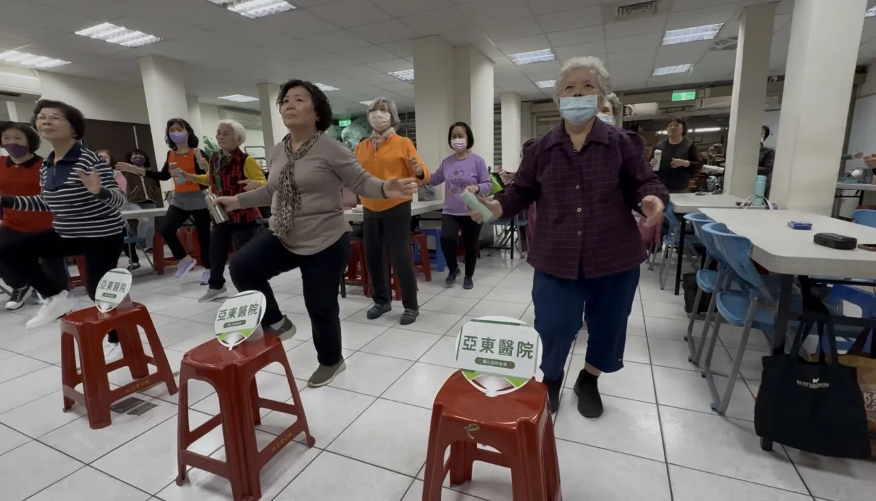 【強強聯手推動樂齡關懷　亞東醫院  攜手延吉社區守護長者健康】 圖1