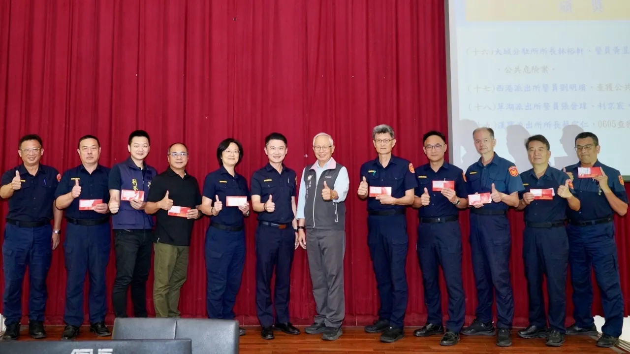 【芳苑分局歡度警察節 慈濟與警友會接力相挺】 圖1