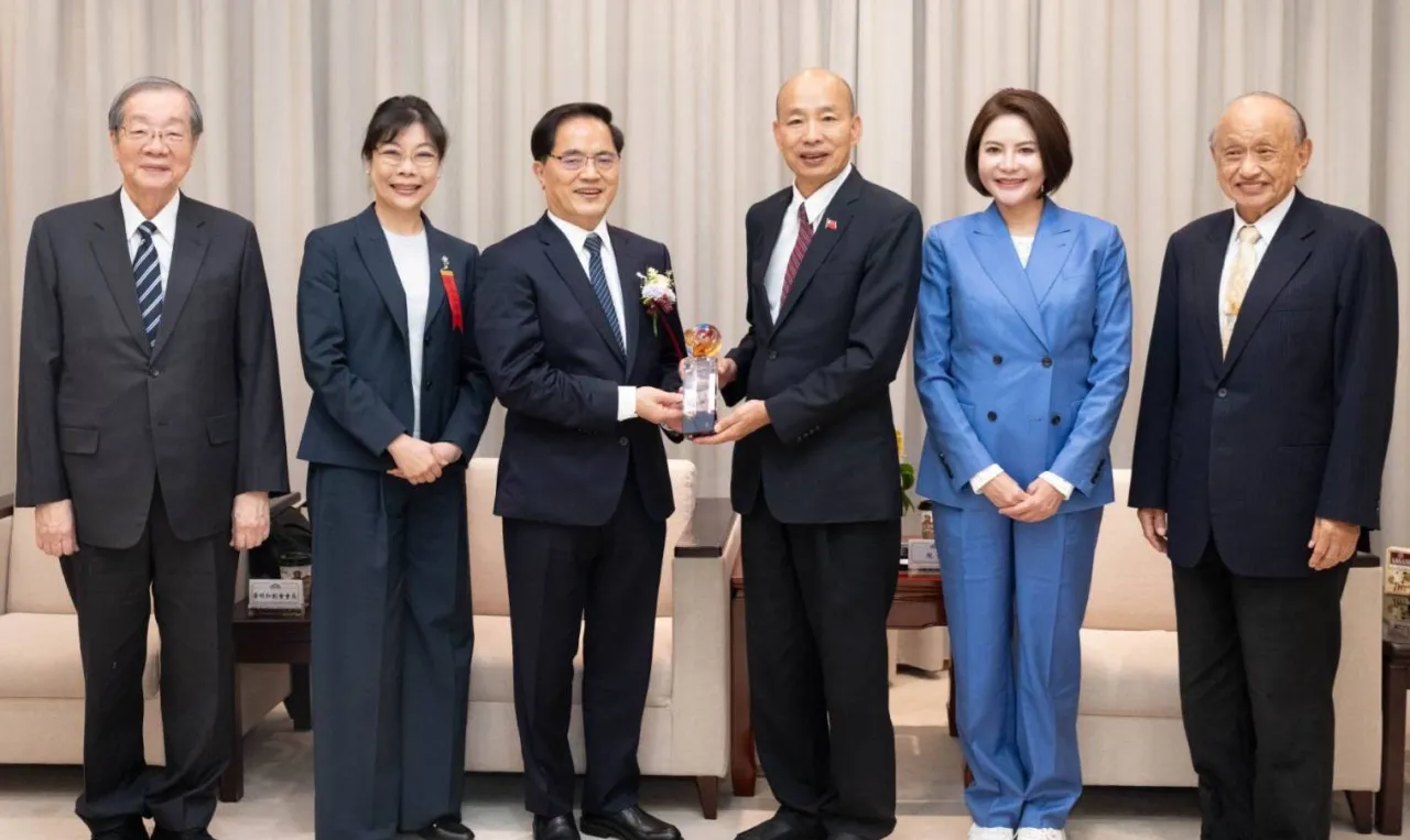 韓國瑜接見第36屆醫療奉獻獎得獎人　感謝醫療人員長年守護國人健康 圖1