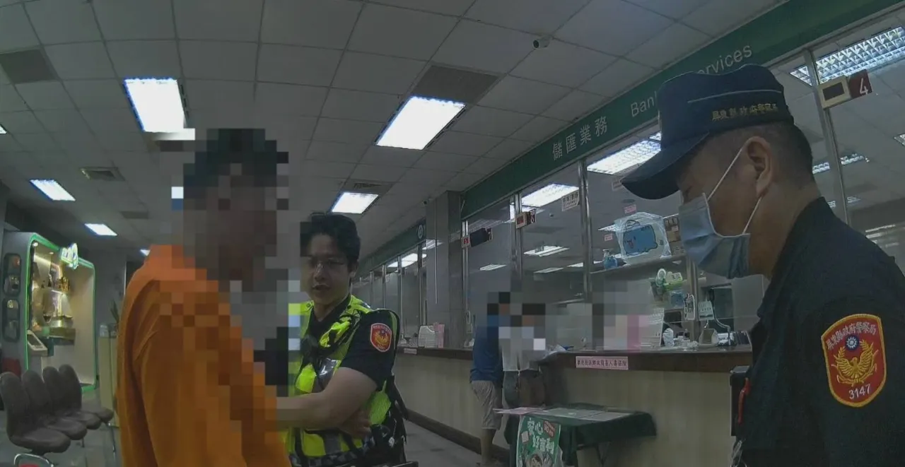 東港警成功攔阻民眾借貸詐騙案件 圖1