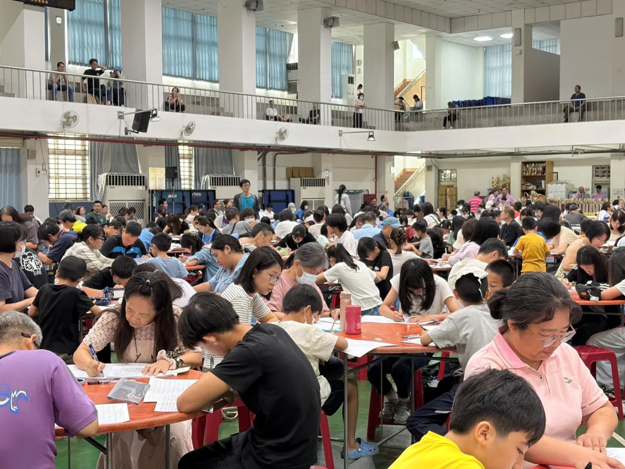 福智國小親師生參與硬筆字競賽活動  「觀自在硬筆字抄心經比賽」幫助學子涵養內在品德 圖1