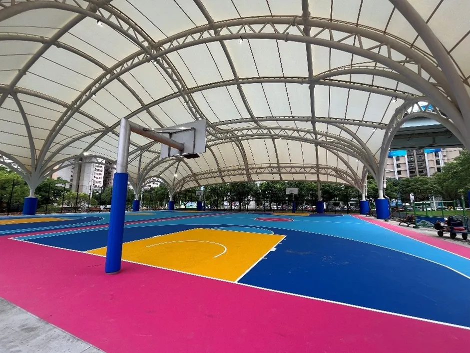 五股天幕籃球場7月1日起試營運　倡導禮讓婦幼優先使用 圖2
