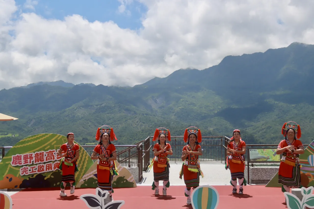 賞熱氣球、眺縱谷美景！鹿野龍高步道7/2正式啟用 縱管處攜手地方共創觀光新亮點 圖4