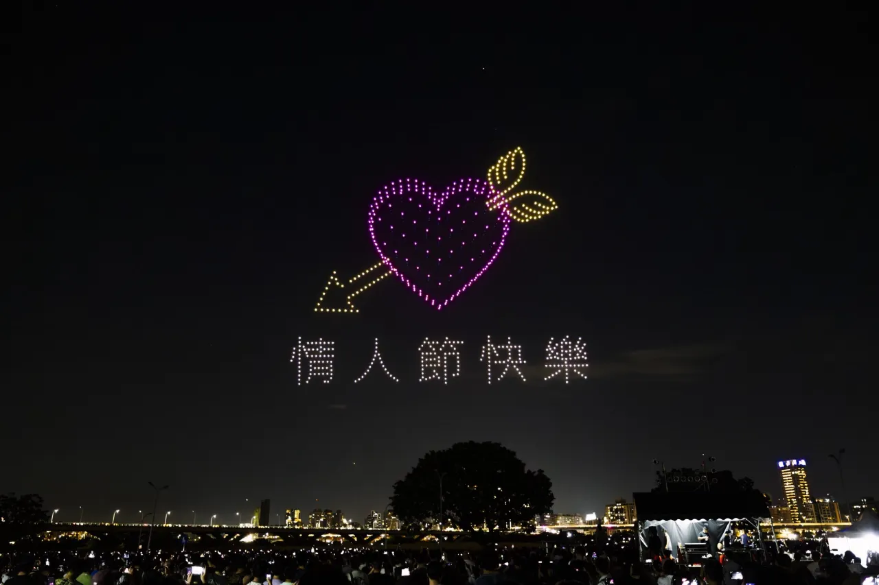 逾14萬人次共賞！2026大稻埕夏日節精彩落幕 國際IP×無人機×煙火閃耀臺北夜空 圖4