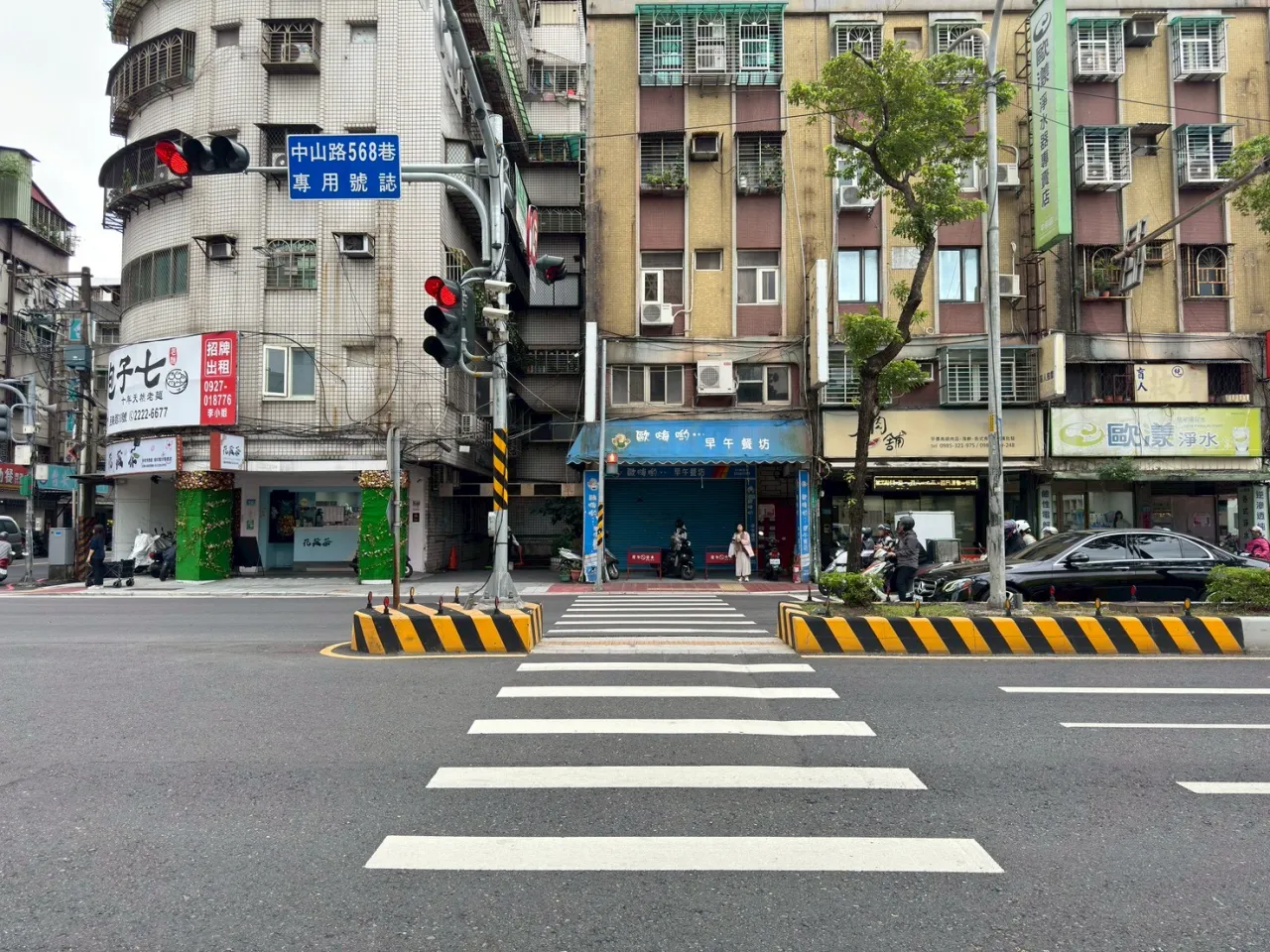 全國第一！新北「2026馬路好行」囊括14項大獎 市政會議獻獎侯友宜肯定工程團隊努力 圖2