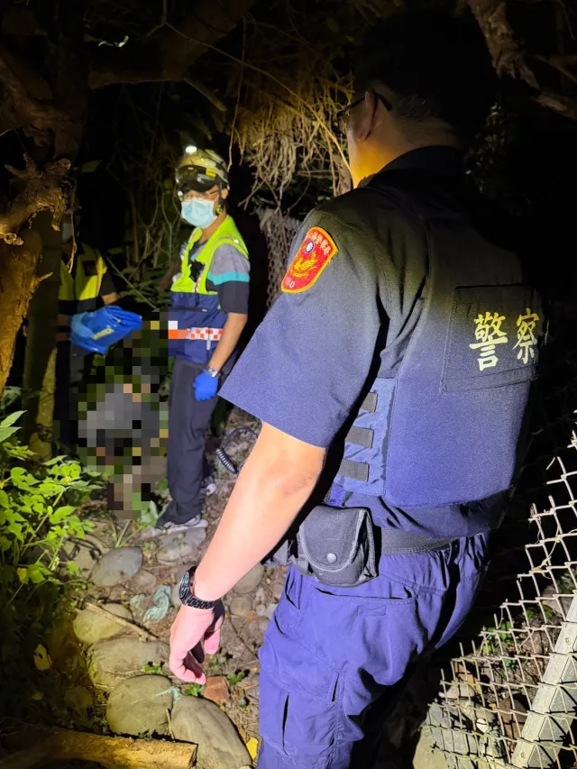 遠端監視器驚見父跌倒！田警到場即時救回夫婦