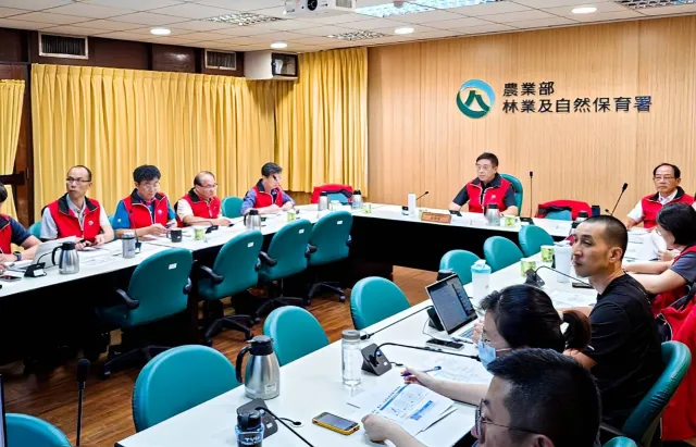 萬里溪堰塞湖壩體略增高 水量緩緩上升