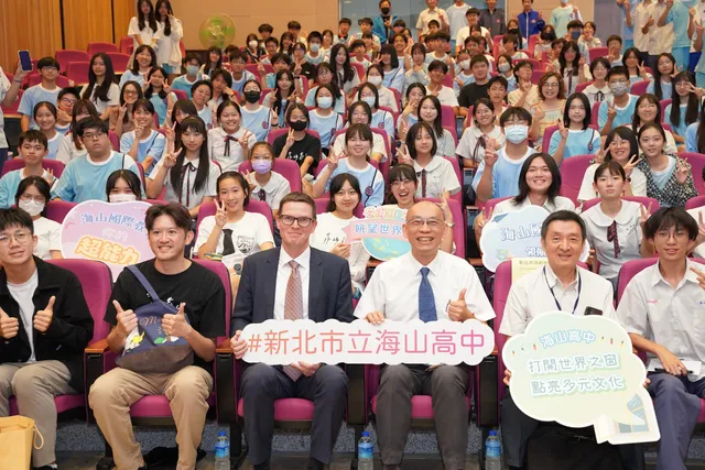 「大使校園開講」芬蘭代表前進海山高中 解密「全球最幸福國度」的生活哲學