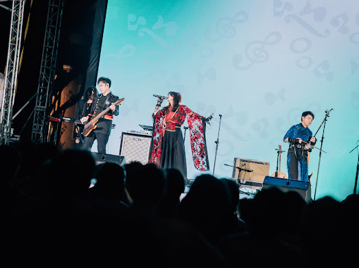 從大阪「追」到臺灣!「a-We之夜」與粉絲共譜友誼無界 變裝藝術、北管、搖滾 跨界交會嗨翻空總 圖2